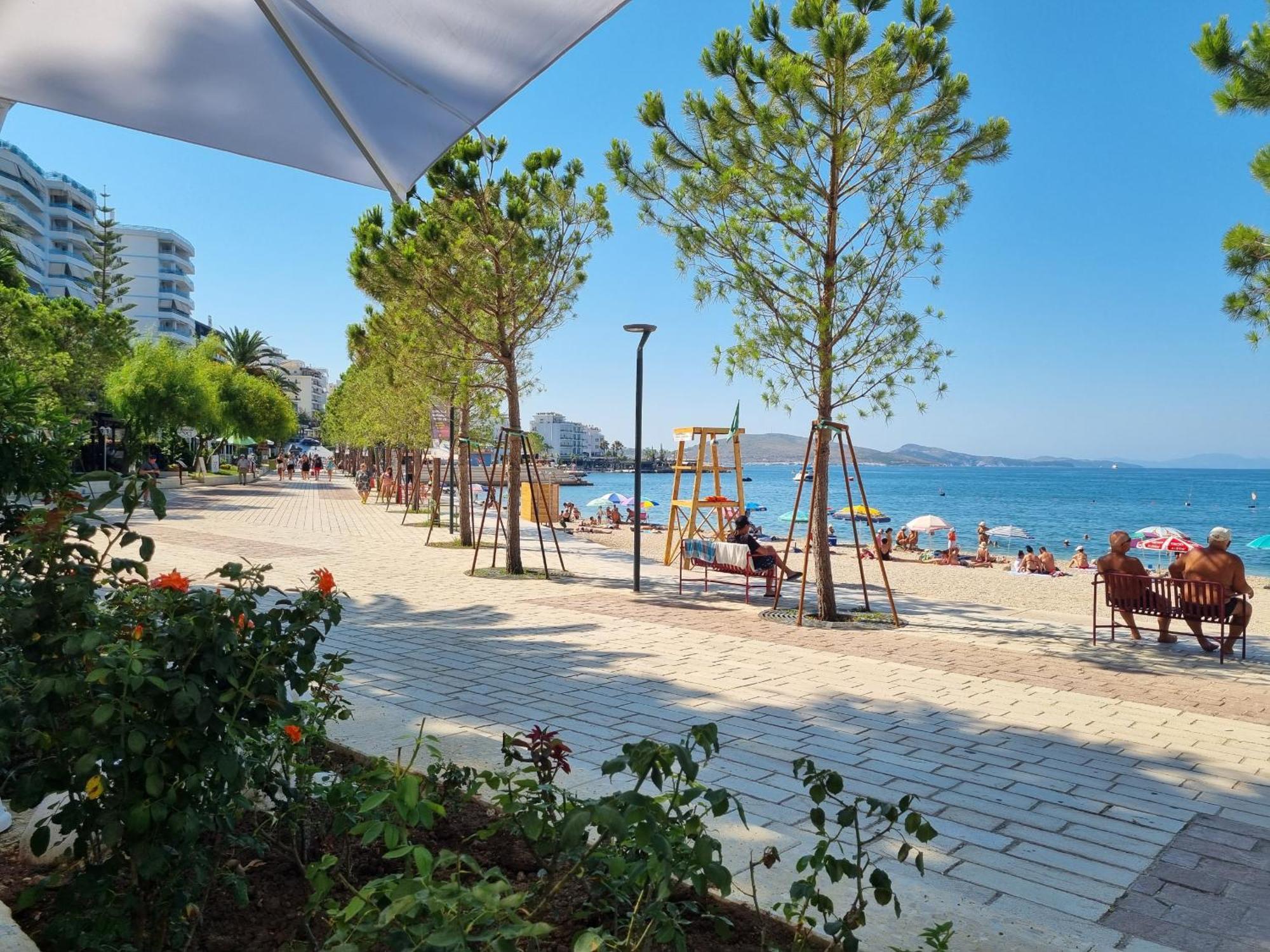 Happy Stay Eri Sarande Exterior photo